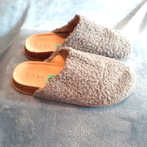 Nicole Miller Bondy Indoor/Outdoor Slippers - Picture 3 of 5